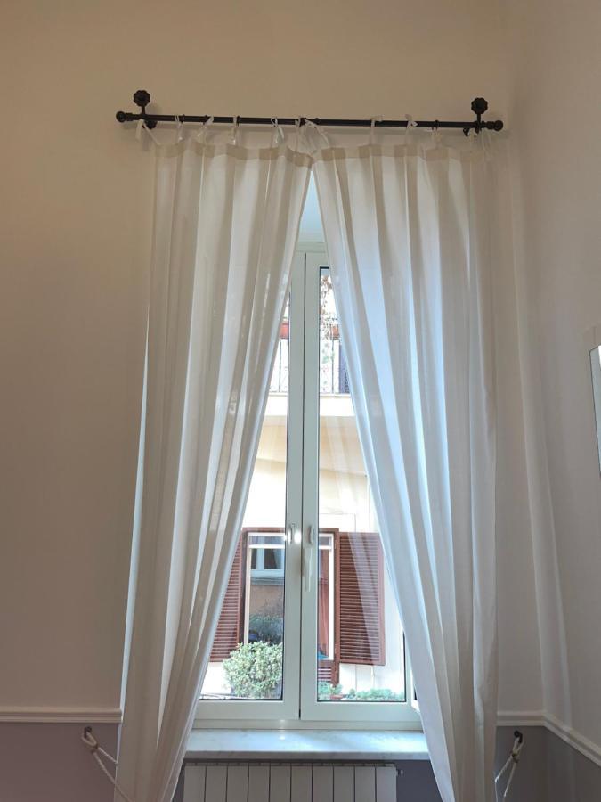 Residenza Chiaia Bed & Breakfast Наполи Екстериор снимка